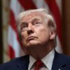 Donald Trump Klaim Pejabat Tinggi Iran Memohon Hentikan Serangan AS