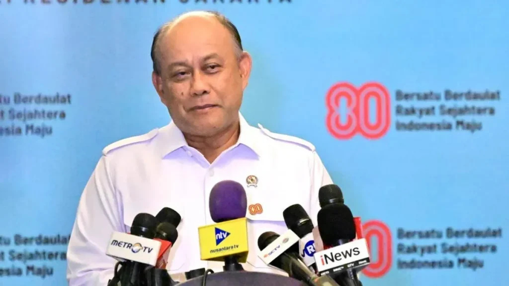 Mensesneg Copot Kepala Badan Gizi Nasional Dadan Hindayana