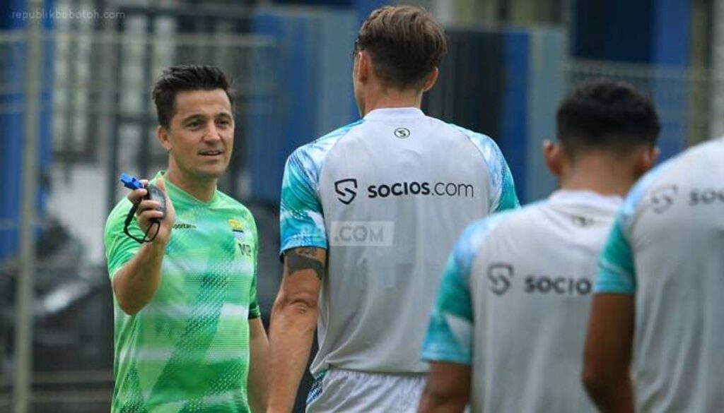 Miro Petric Resmi Tinggalkan Kursi Pelatih Fisik Persib Bandung