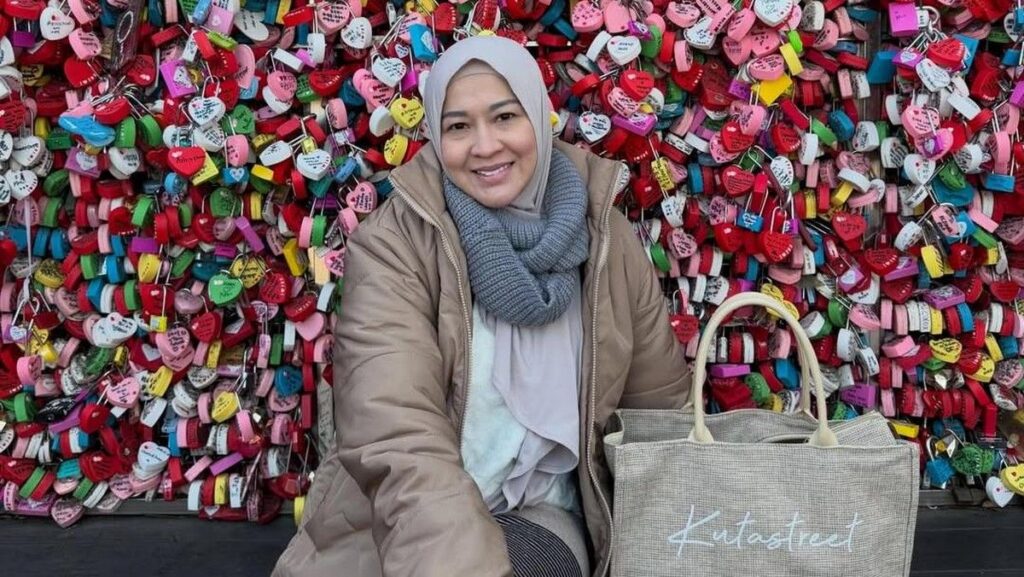 Bukan Operasi Plastik, Okie Agustina Perbaiki Masalah Bawah Mata di Korea