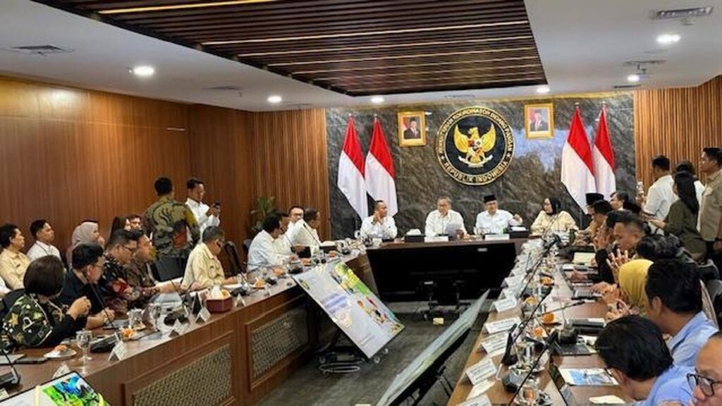 Zulkifli Hasan Pimpin Rapat Tertutup Bahas Program Makan Bergizi Gratis