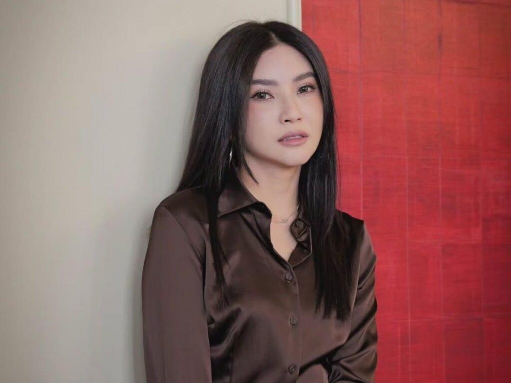 Felly Eks Cherrybelle Beri Dukungan Moral untuk Sarwendah