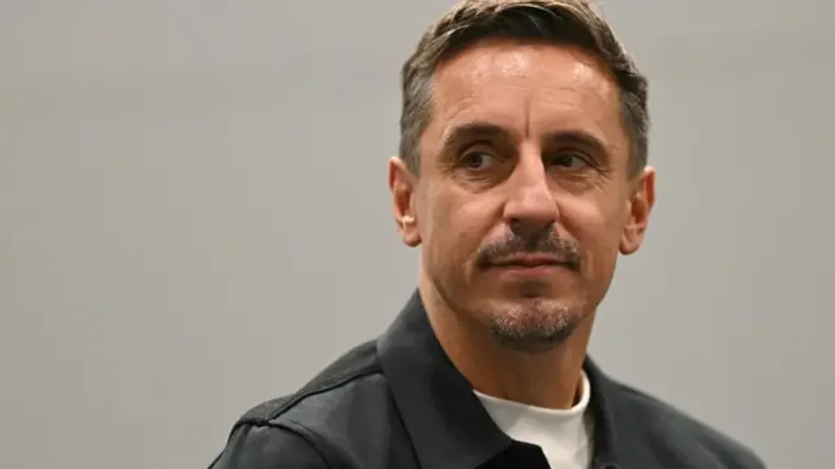 Gary Neville Ungkap Momen Hampir Mundur dari Timnas Inggris