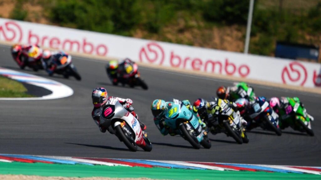 Veda Ega Pratama Jaga Posisi Klasemen Jelang Kualifikasi Moto3 Belanda