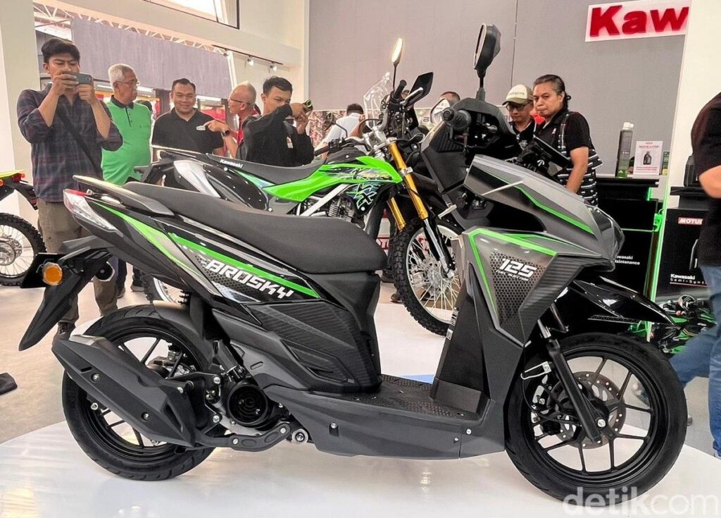 Yamaha Tanggapi Kehadiran Motor Skutik Kawasaki Modenas Brusky 125