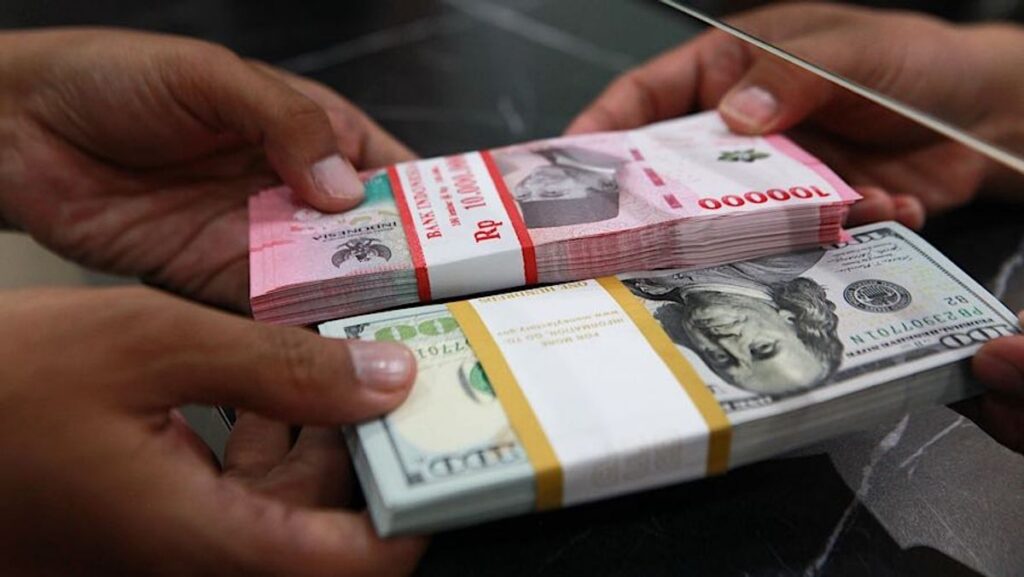 Rupiah Melemah ke Rp17.887 per Dolar AS pada 3 Juni 2026 akibat Tekanan Minyak