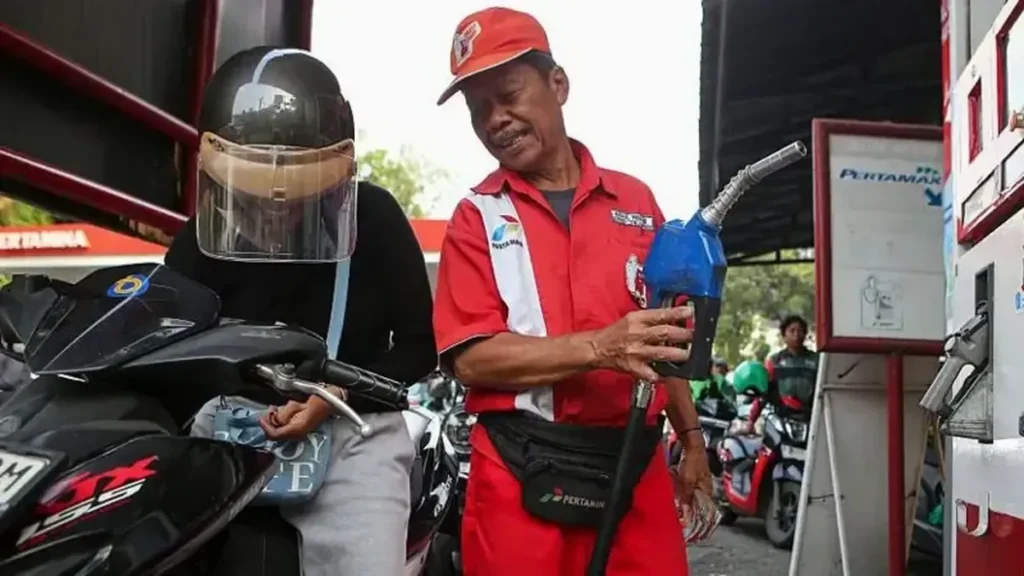 Harga Minyak Dunia Anjlok Setelah Pakistan Mediasi Damai AS dan Iran