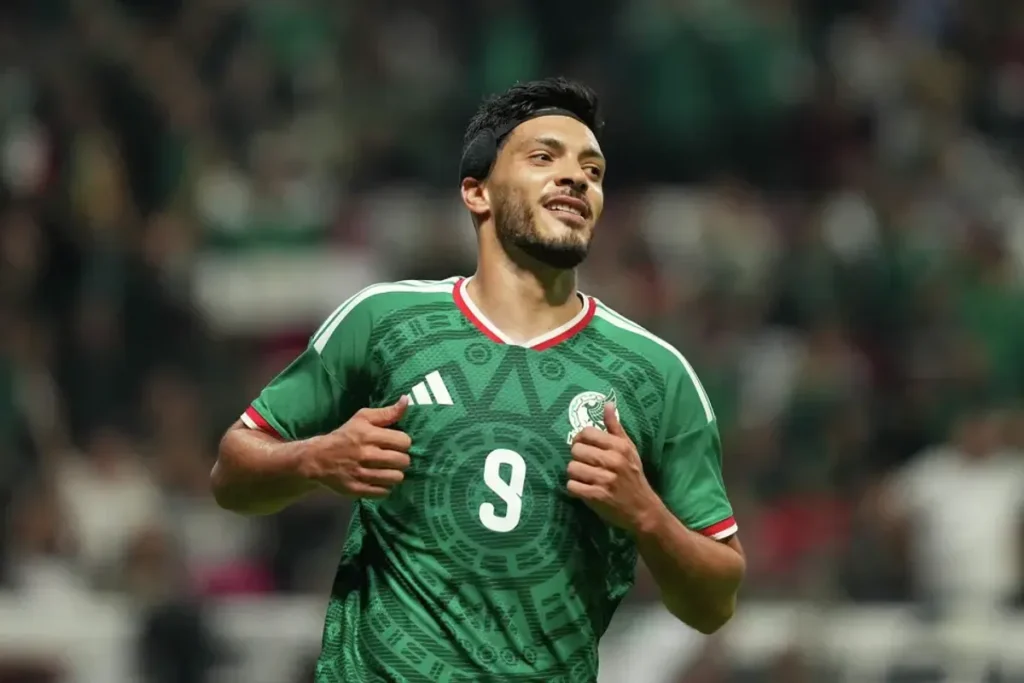 Raul Jimenez Resmi Kembali Perkuat Wolverhampton Wanderers