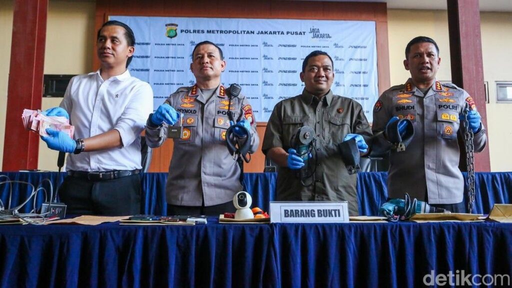 Polisi Tahan Tujuh Tersangka Penyekapan Karyawan Percetakan di Senen
