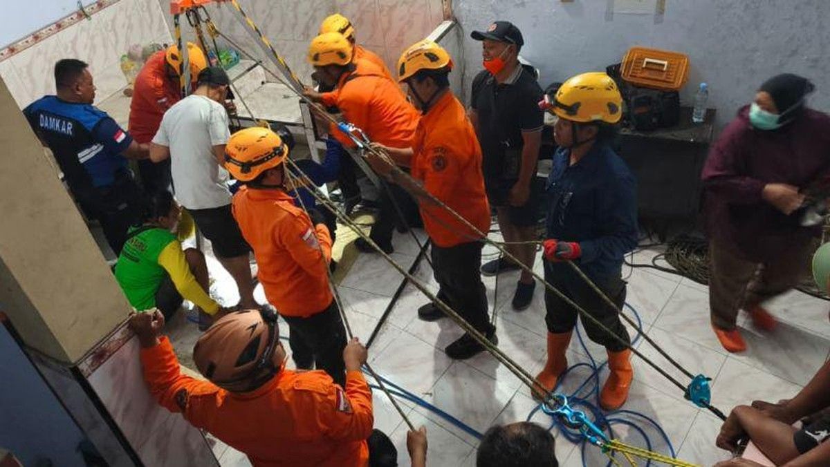 BPBD Ponorogo Evakuasi Remaja Terjatuh ke Sumur 25 Meter