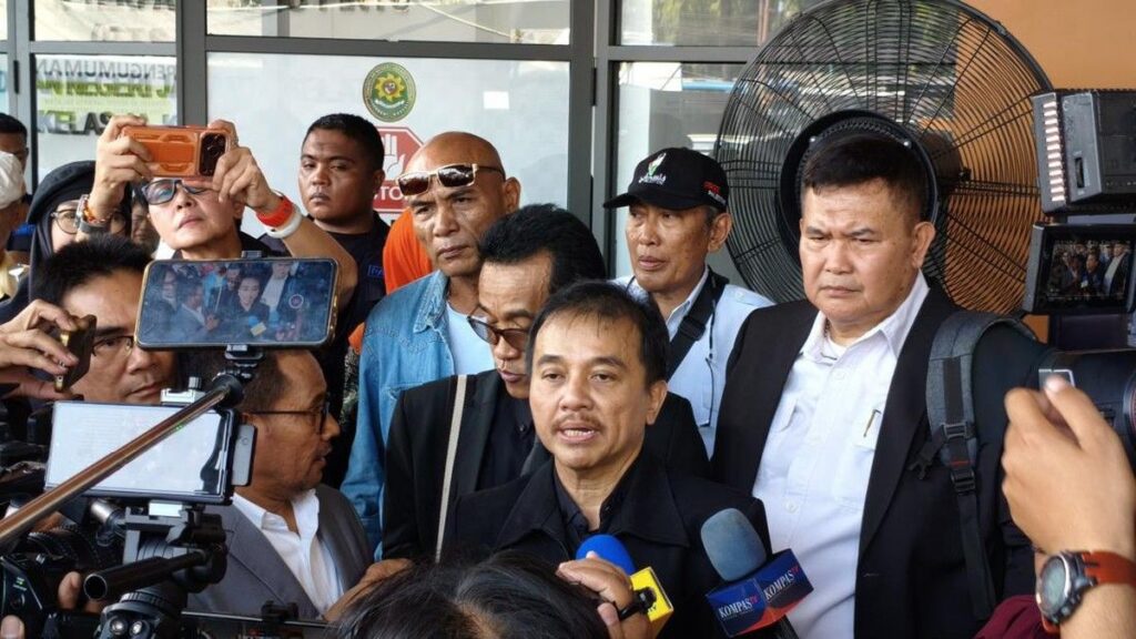 Roy Suryo Gugat Praperadilan Terkait Penggeledahan Rumah Kasus Ijazah Jokowi
