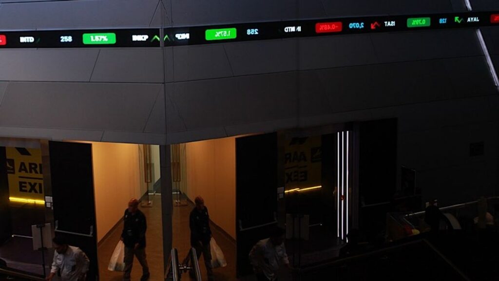IHSG Ambles 4,55 Persen Tertekan Saham Perbankan dan Energi Pekan Ini