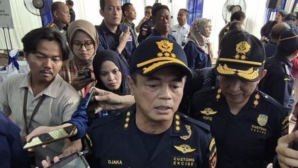 KPK Usut Korupsi Impor Bea Cukai Seret Nama Djaka Budhi Utama