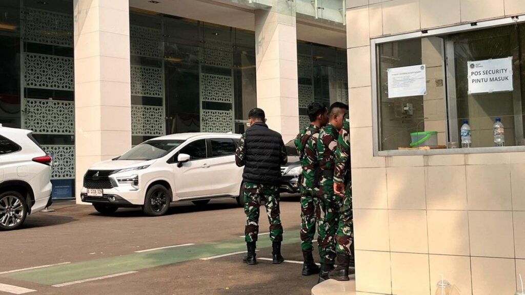 Kejaksaan Agung Geledah Kantor Badan Gizi Nasional di Jakarta