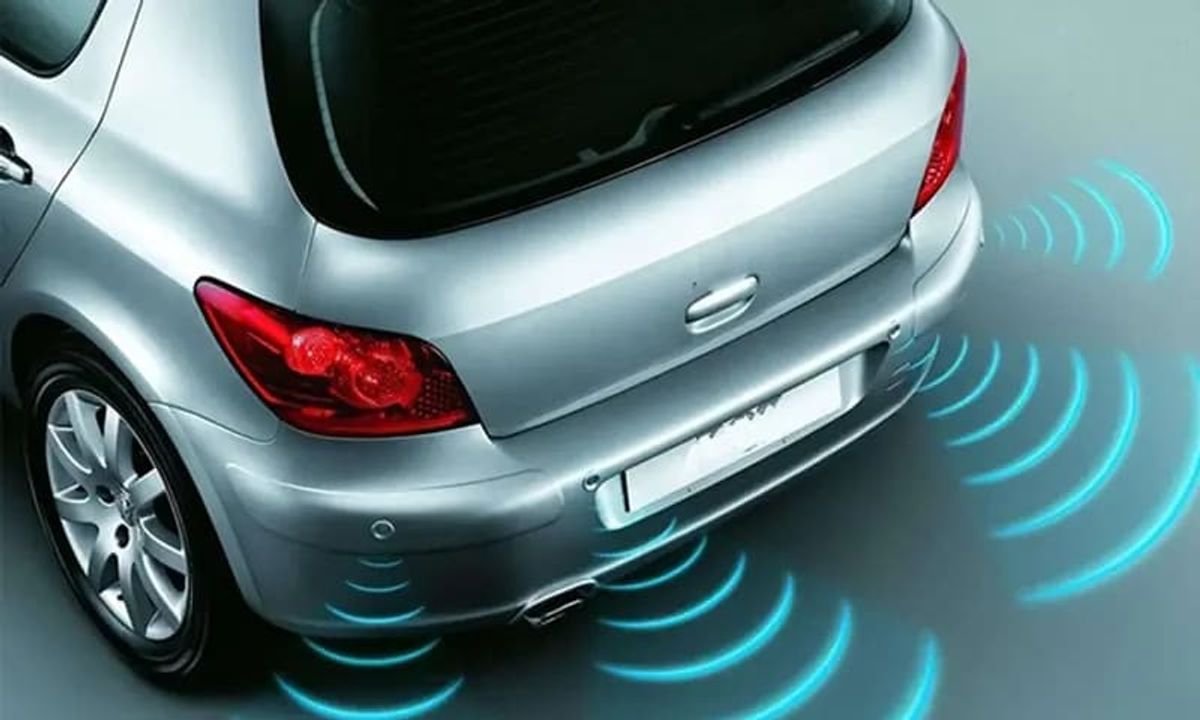 8 Rekomendasi Mobil Bekas dengan Sensor Parkir Terbaik
