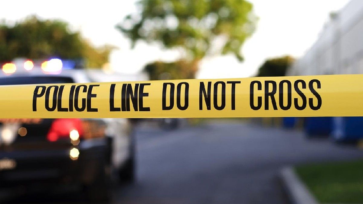Massa Rusak Dua Mobil Dinas Polisi di Bundaran HI