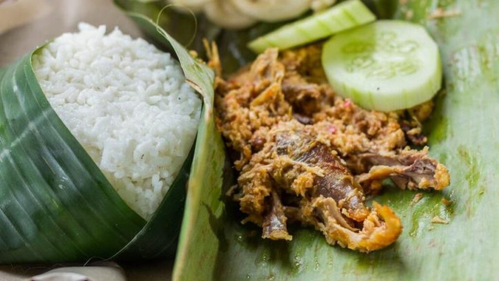 Review Srengenge Wetan: Pusat Kuliner Tradisional Estetik Banyuwangi