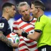 VAR Ubah Keputusan Kartu Kuning dalam Laga Amerika Serikat Melawan Paraguay
