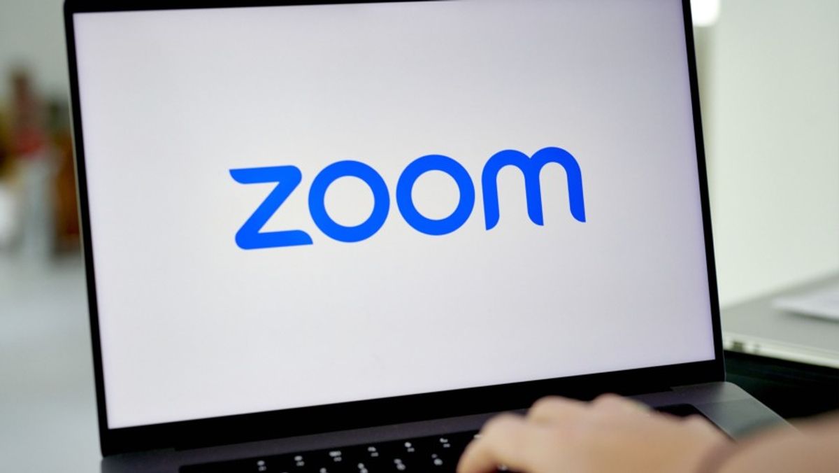 Cara Mengganti Background Zoom di HP dan Laptop