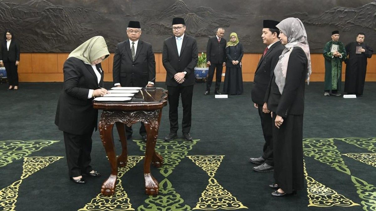 Setjen MPR RI Lantik Pejabat Pimpinan Tinggi dan Administrator Baru