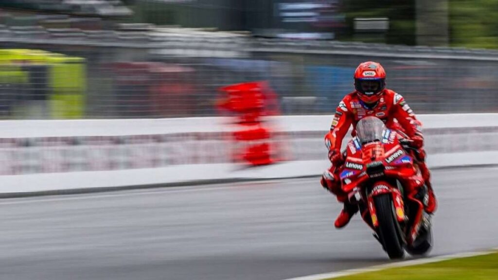 Marc Marquez Menangi Balapan Sengit di MotoGP Hungaria 2026