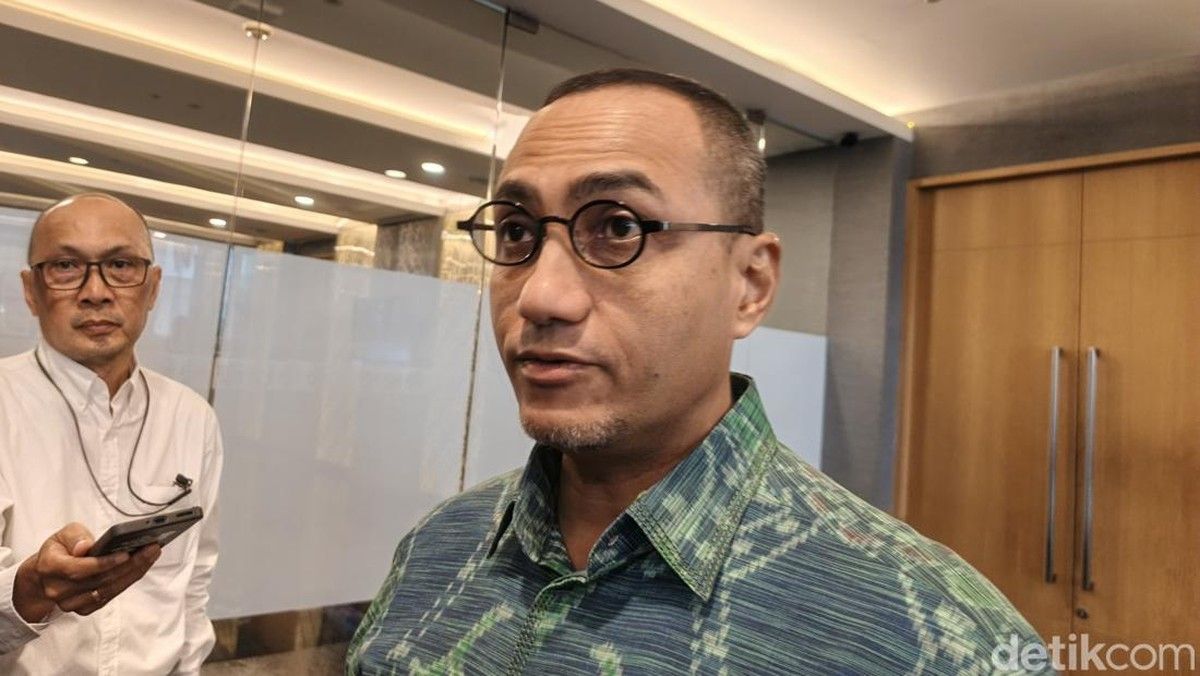 OJK Ungkap Penyebab IHSG Melemah Signifikan