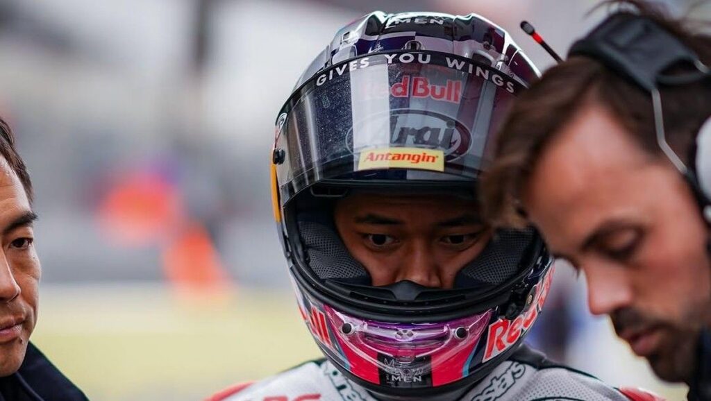 Veda Ega Pratama Turun Peringkat Usai Gagal Poin di Moto3 Belanda 2026