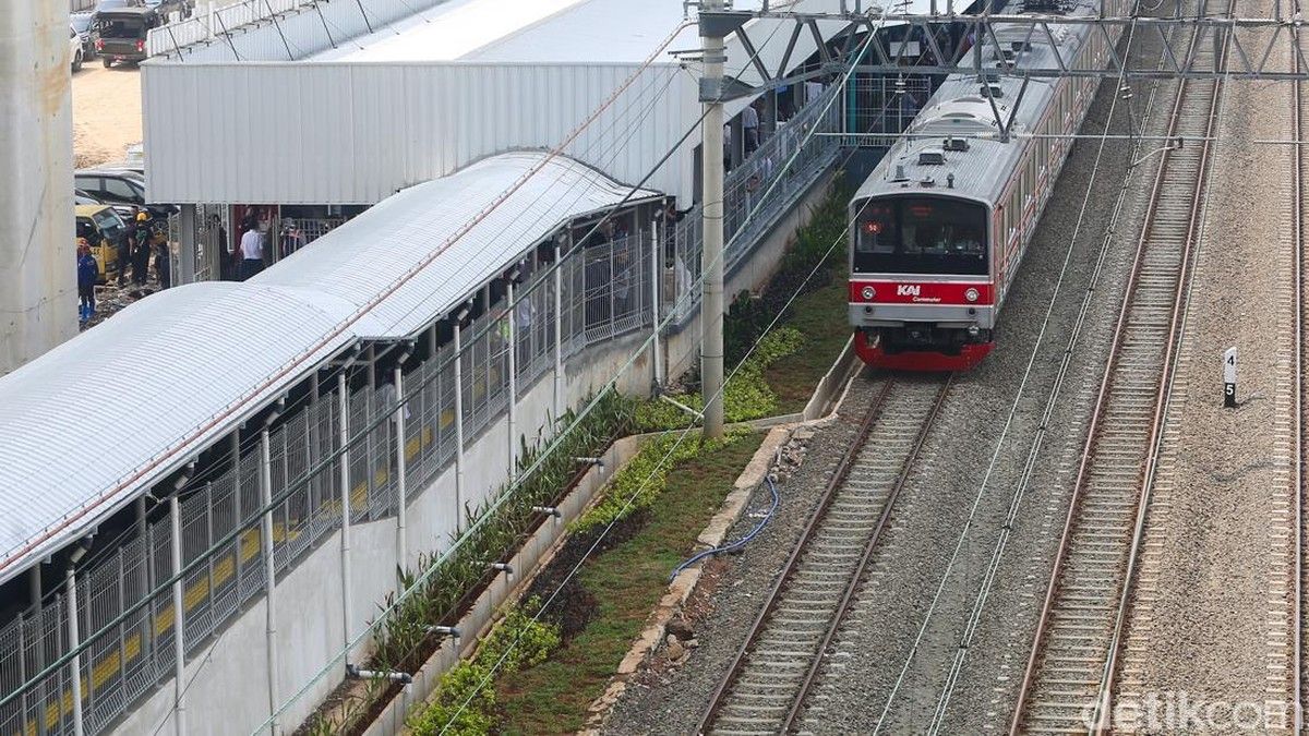 Stasiun KRL JIS Resmi Beroperasi Mudahkan Akses Penonton