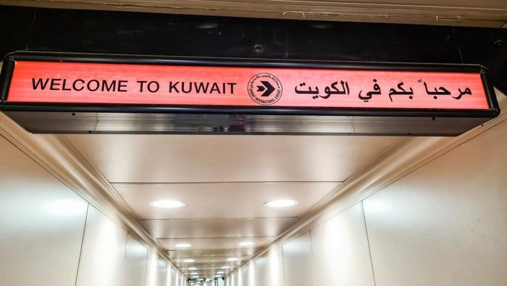 Iran Serang Bandara Kuwait dengan Pesawat Tanpa Awak
