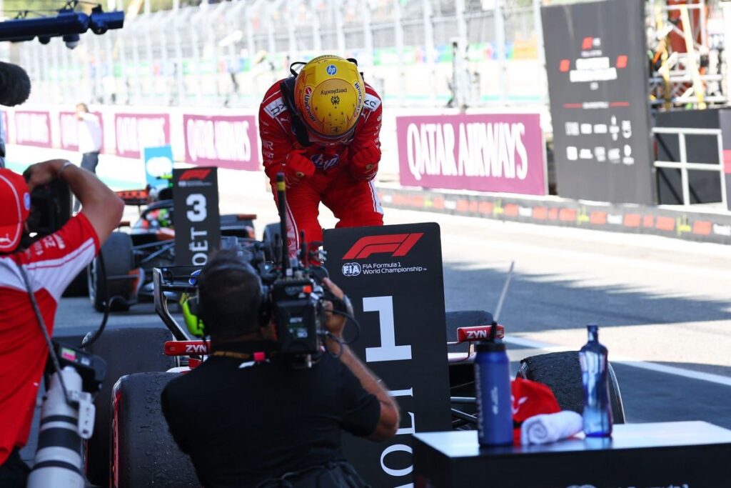 Lewis Hamilton Raih Kemenangan Perdana Bersama Ferrari di GP Barcelona