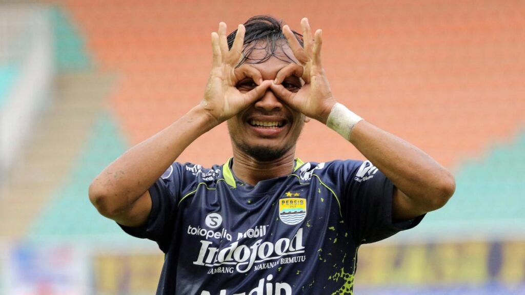 Robi Darwis Resmi Tinggalkan Persib Bandung Jelang Musim Baru
