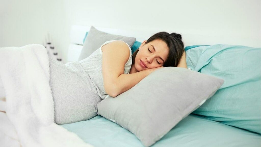 Studi Ungkap Tidur Berkualitas Lindungi Ibu Hamil dari Risiko Stres