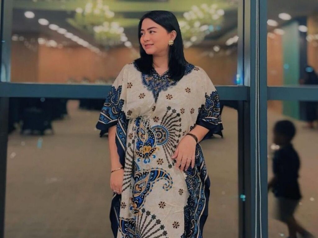 Jelita Bahar Berjualan Risol Demi Mengatasi Gangguan Kecemasan