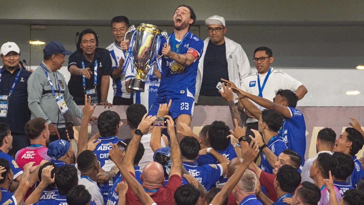 Persib Bandung Lepas Rezaldi Hehanussa dan Zalnando Jelang Musim Baru