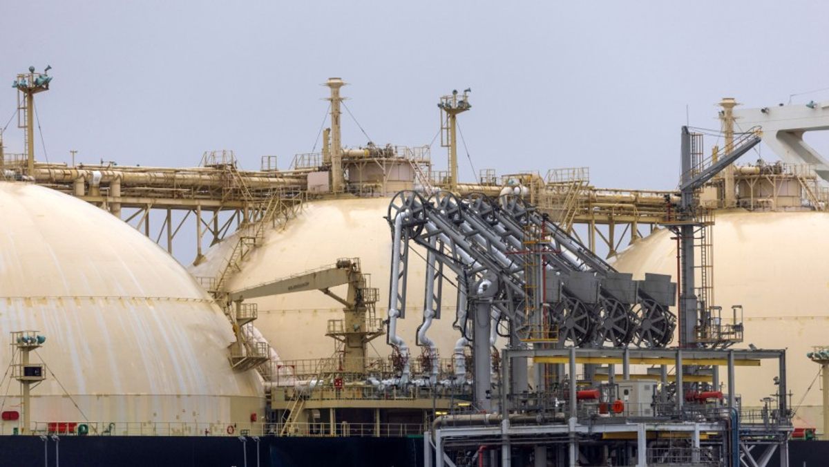 Pemerintah Pangkas Harga LNG Industri Menjadi 13 Dolar AS