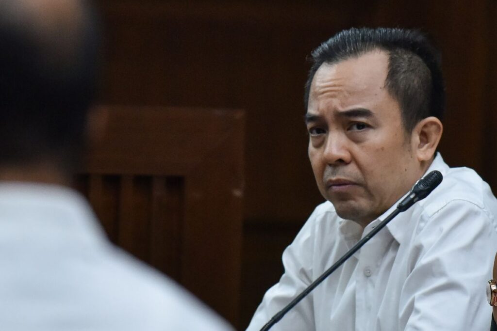 John Field Ungkap Setoran Suap Rp91 Miliar ke Pejabat Bea Cukai