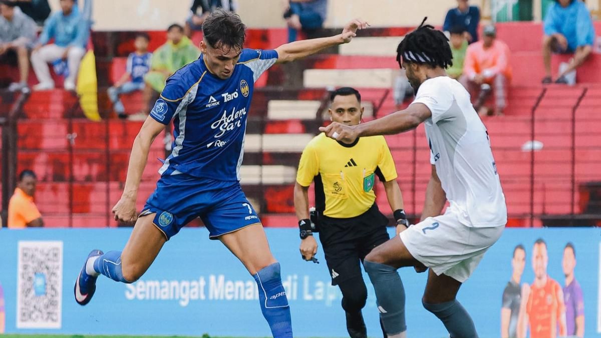PSIM Yogyakarta Lepas Penyerang Deri Corfe Jelang Super League