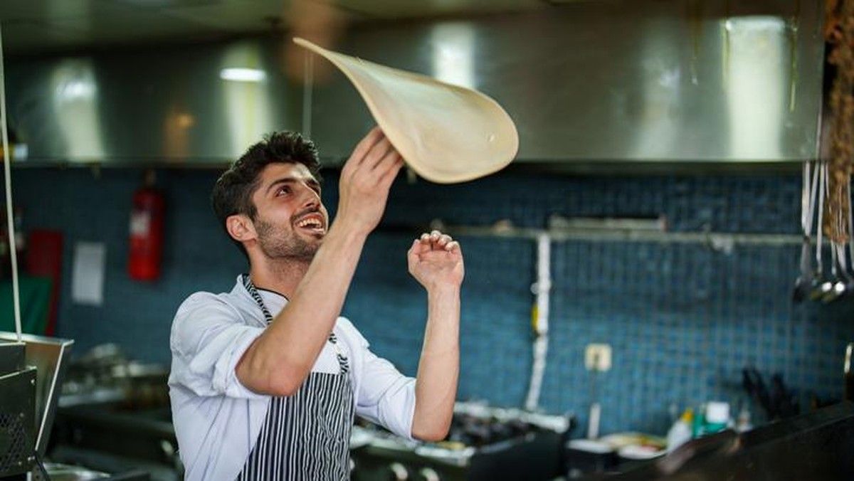 Mengenal Pizzaiolo Sebutan Resmi Pembuat Pizza Spesialis Asal Italia