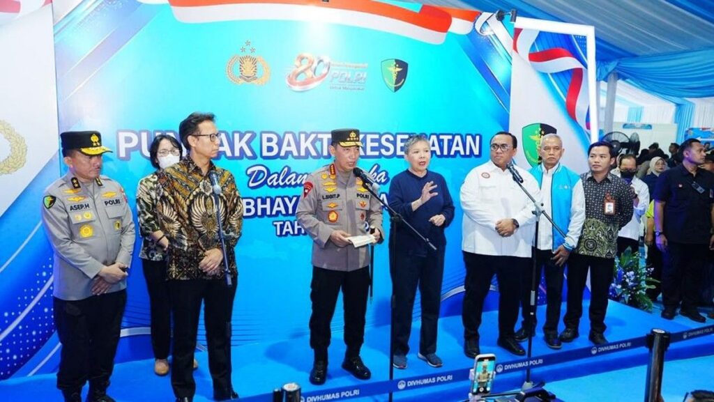 Kejari Jaksel Tidak Menahan Roy Suryo dan Dokter Tifa