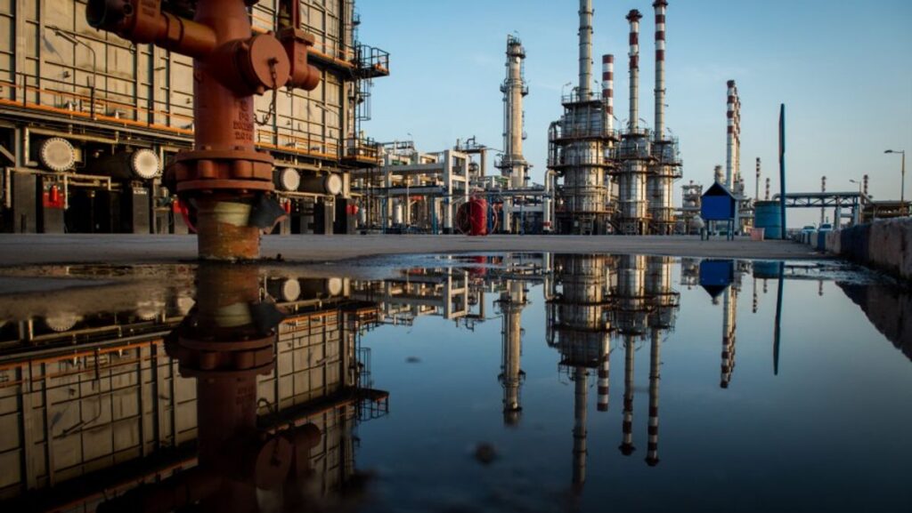 Pertamina Pantau Pasar Global Guna Pertimbangkan Impor Minyak Iran