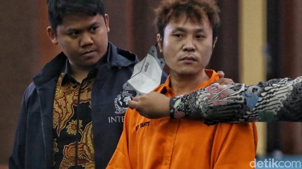 Polri Tangkap Buronan Interpol Asal Beijing di Bandara Soekarno-Hatta
