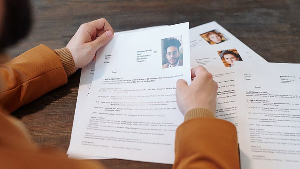 Cara Membuat CV yang Menarik dan Profesional Agar Dilirik HRD