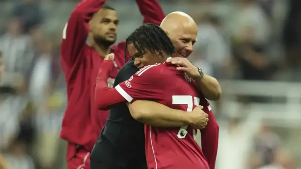 Arne Slot Dipecat Liverpool Namun Tinggalkan Warisan Berharga di Anfield