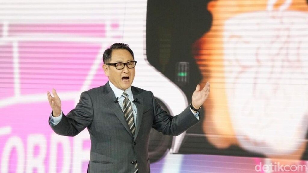 Akio Toyoda Khawatirkan Dominasi Mutlak Mobil Listrik Global