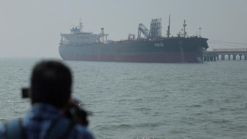 AS Serang Kapal Tanker di Oman Tiga Pelaut India Tewas