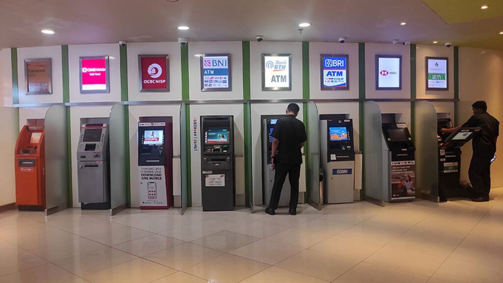 Modus Skimming ATM Mengintai Nasabah Bank Kenali Tanda dan Cara Pencegahannya