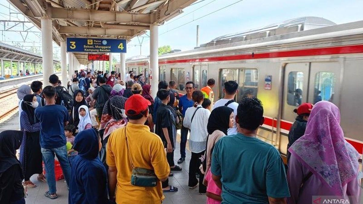 KAI Tingkatkan Kapasitas Listrik KRL Lintas Tanah Abang-Rangkasbitung