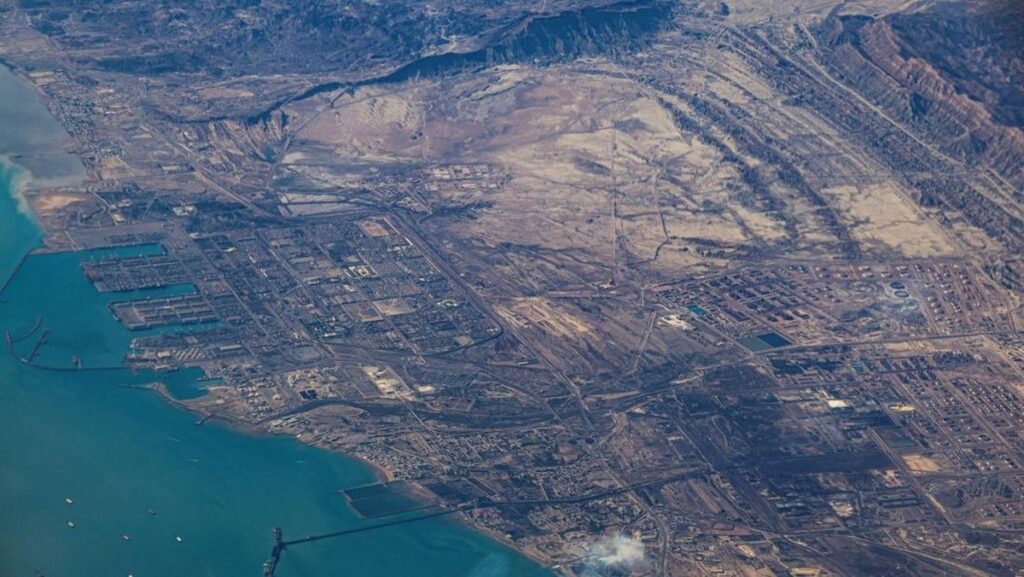 Militer Amerika Serikat Menggempur Wilayah Pantai Selatan Iran
