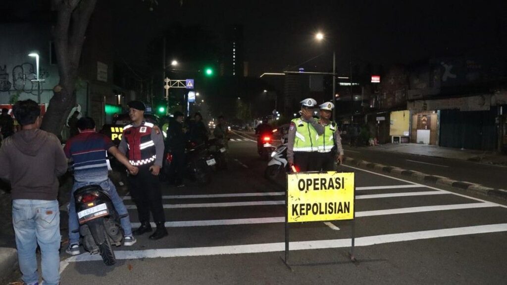 Polisi Tangkap Pria Pembawa Sabu Saat Razia di Jakarta Barat