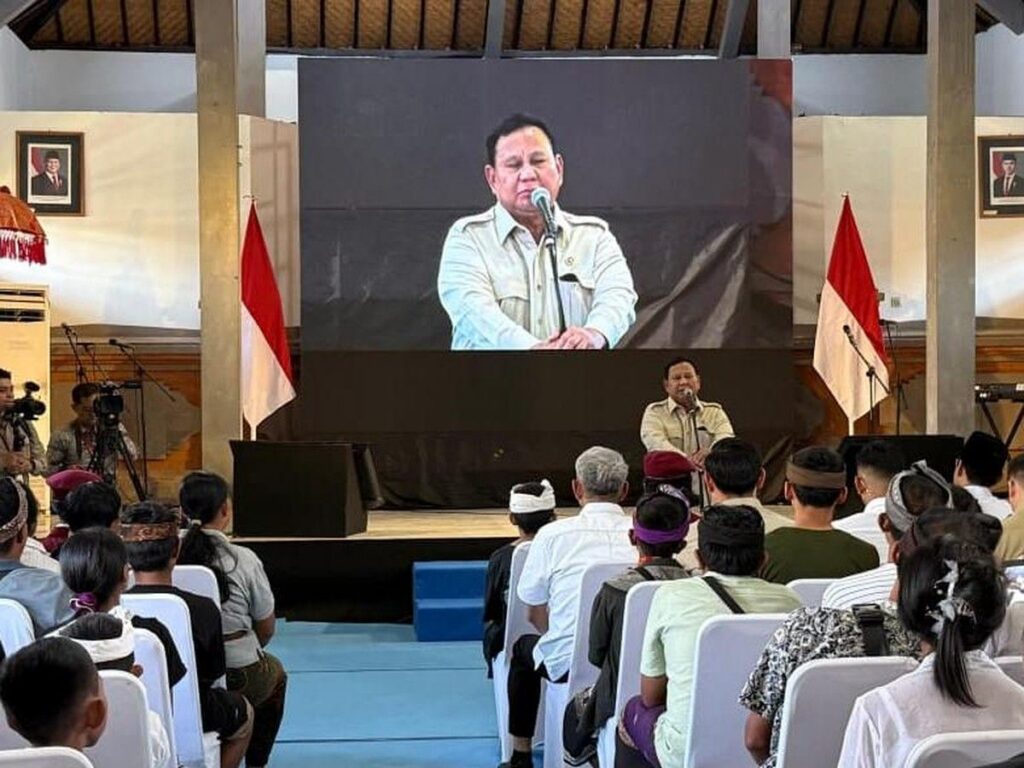 Presiden Prabowo Beri Semangat Siswa Korban Perundungan di Bali
